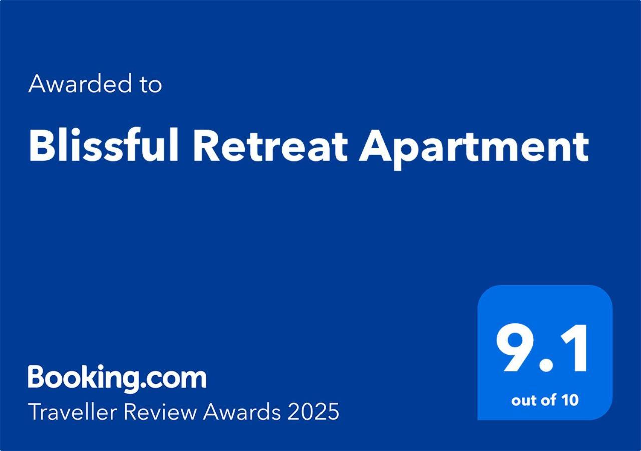 Blissful Retreat Apartment Bukarest Exteriör bild